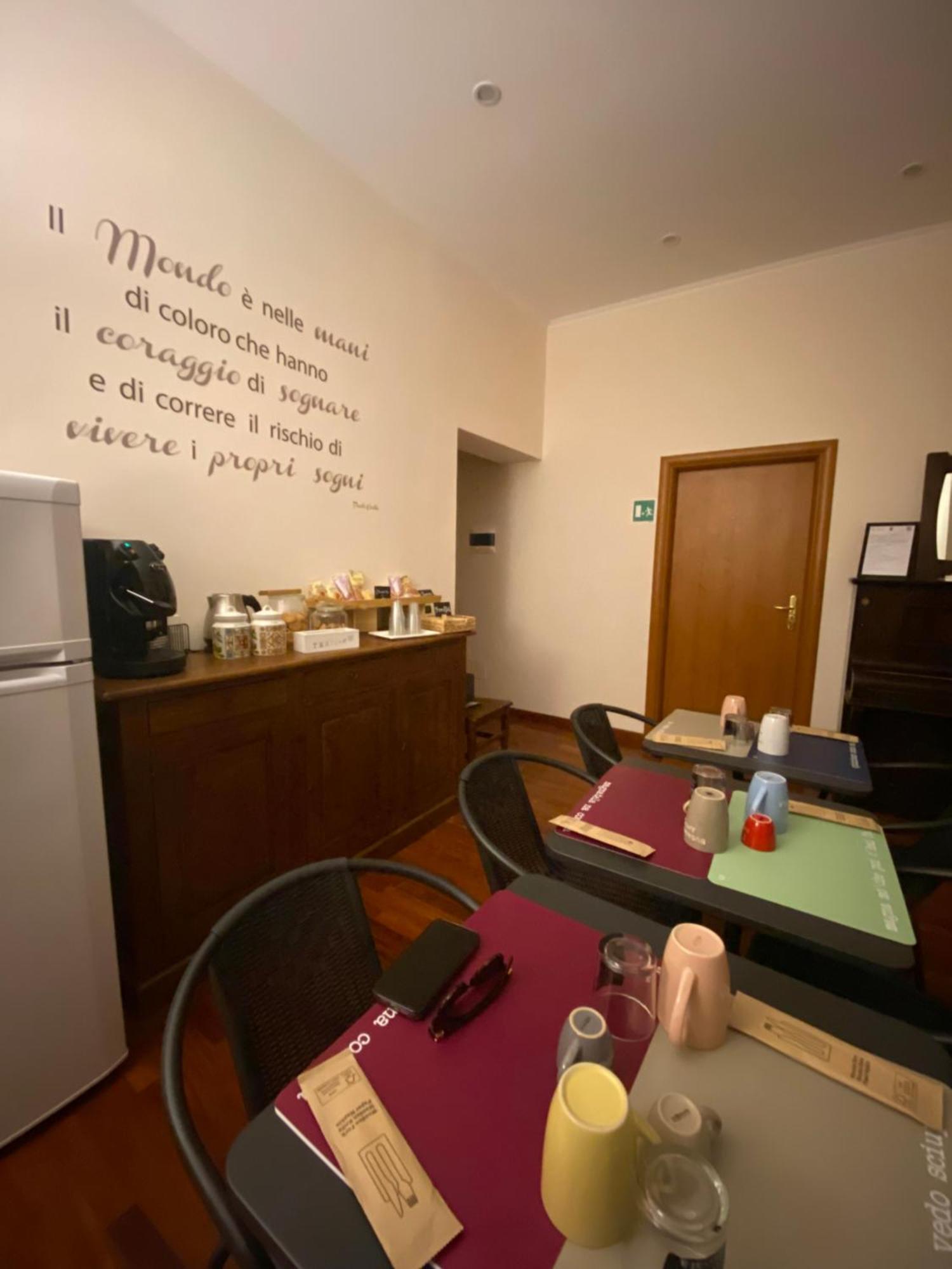 Vecchia Trastevere Bed And Breakfast โรม ภายนอก รูปภาพ