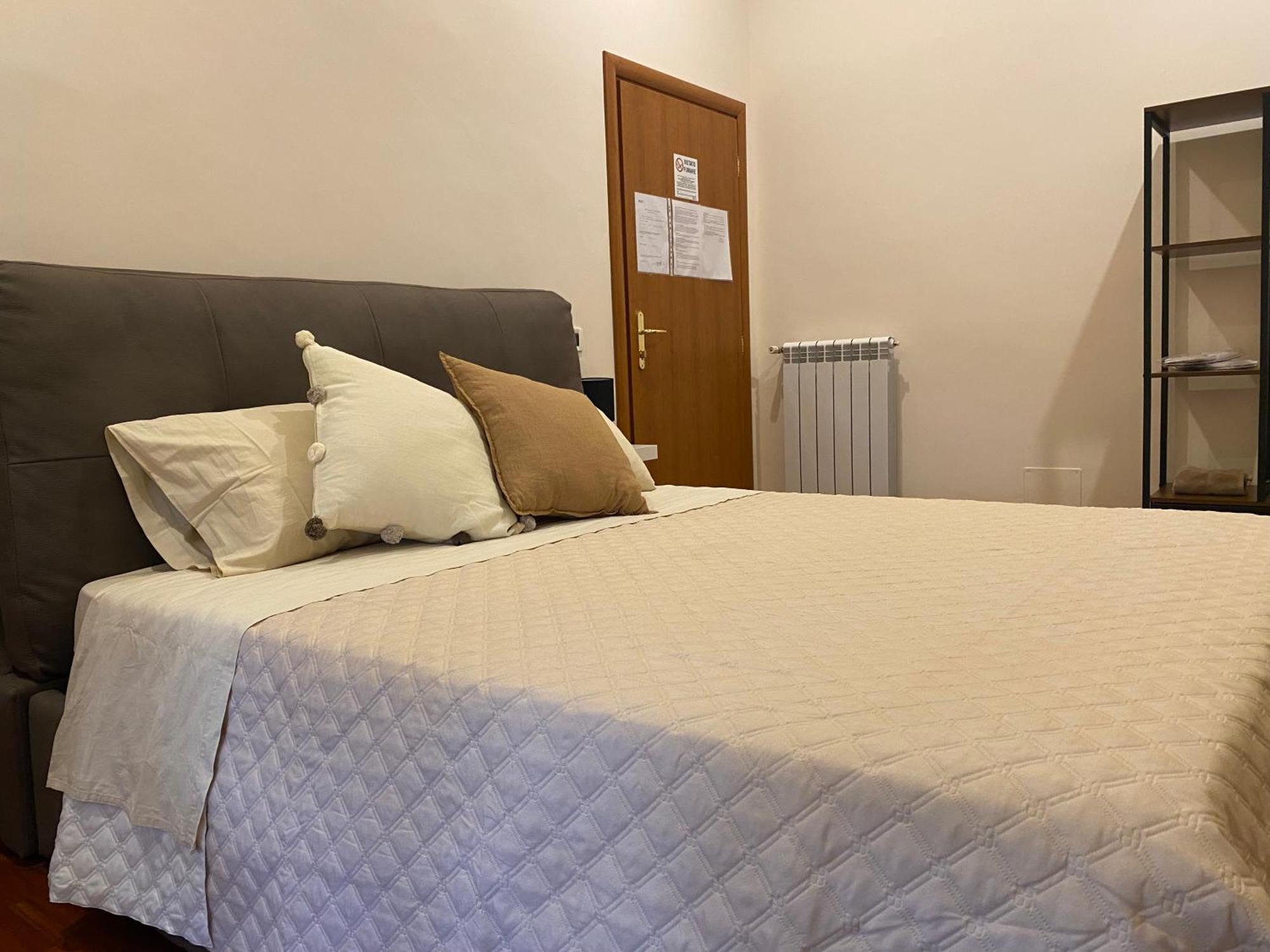 Vecchia Trastevere Bed And Breakfast โรม ภายนอก รูปภาพ